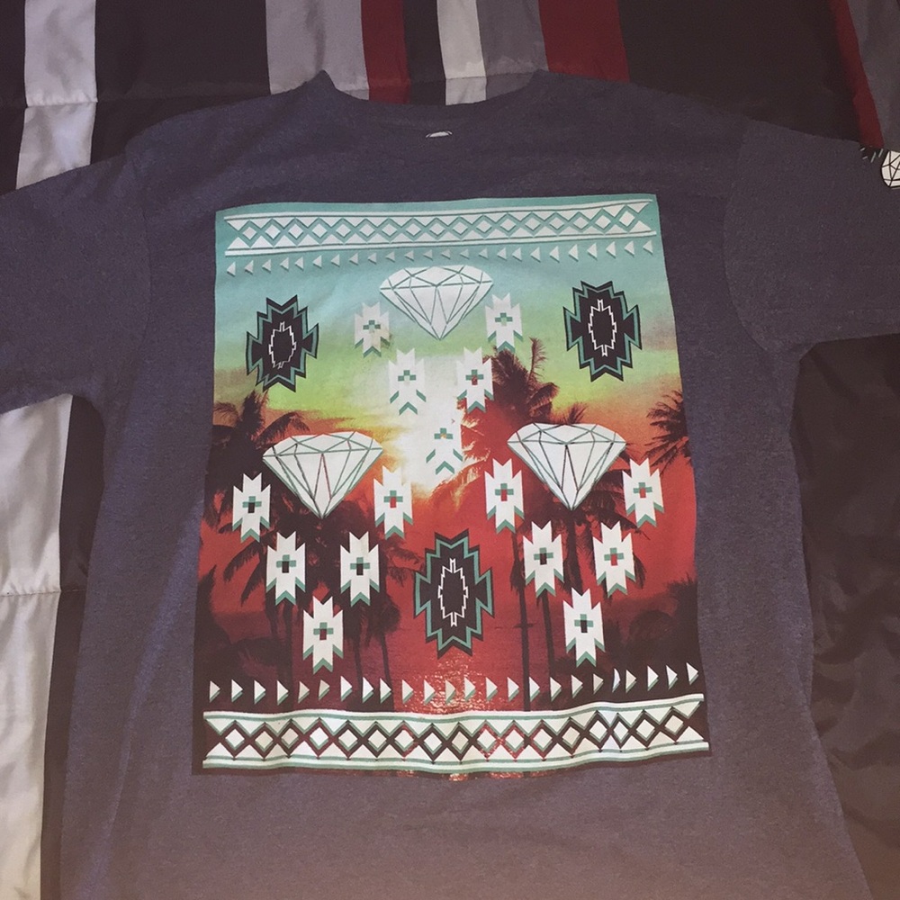 Diamond graphic tee